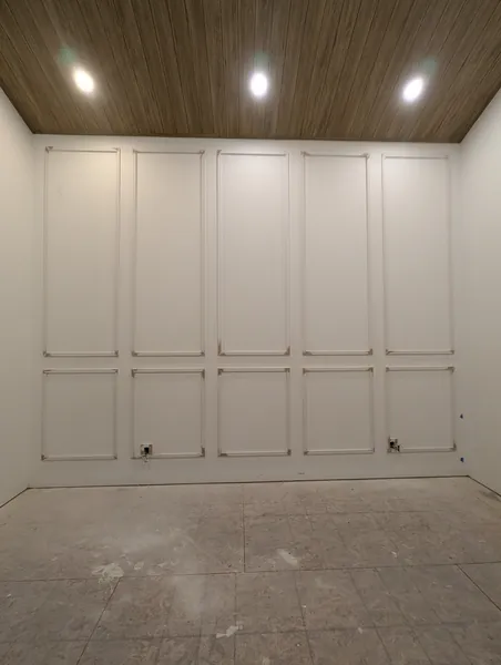 Master Bedroom Feature Wall, Windermere